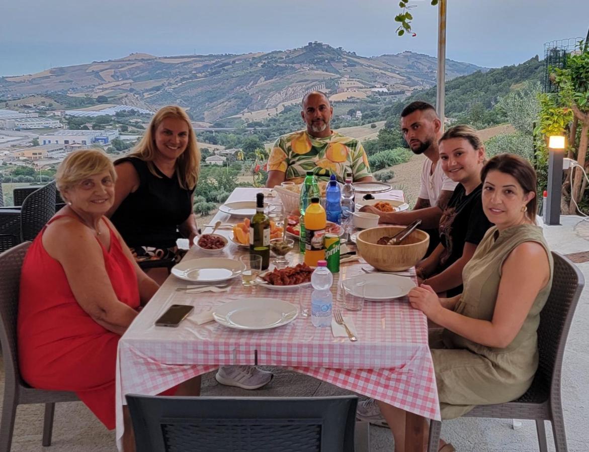 לינה וארוחת בוקר אטרי La Terrazza Motta מראה חיצוני תמונה