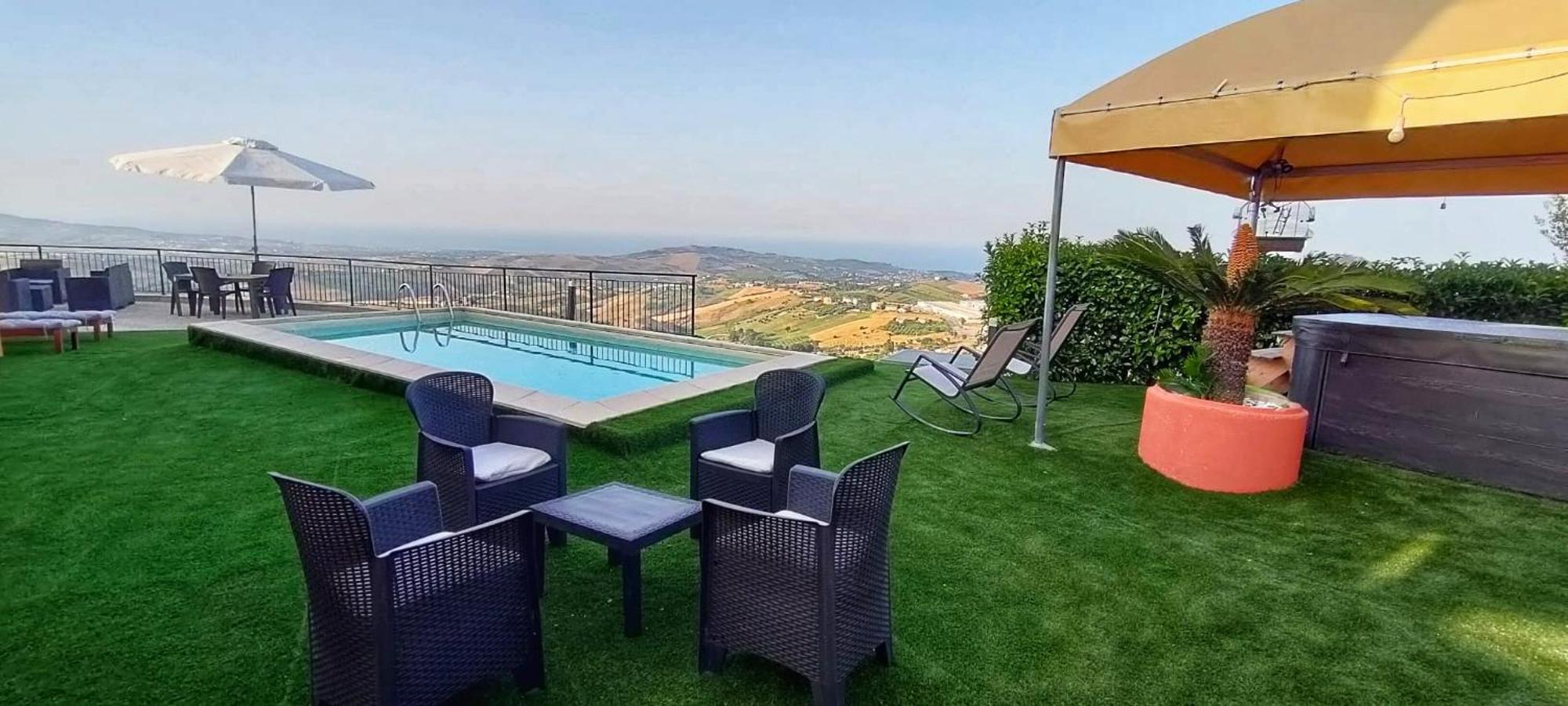 לינה וארוחת בוקר אטרי La Terrazza Motta מראה חיצוני תמונה