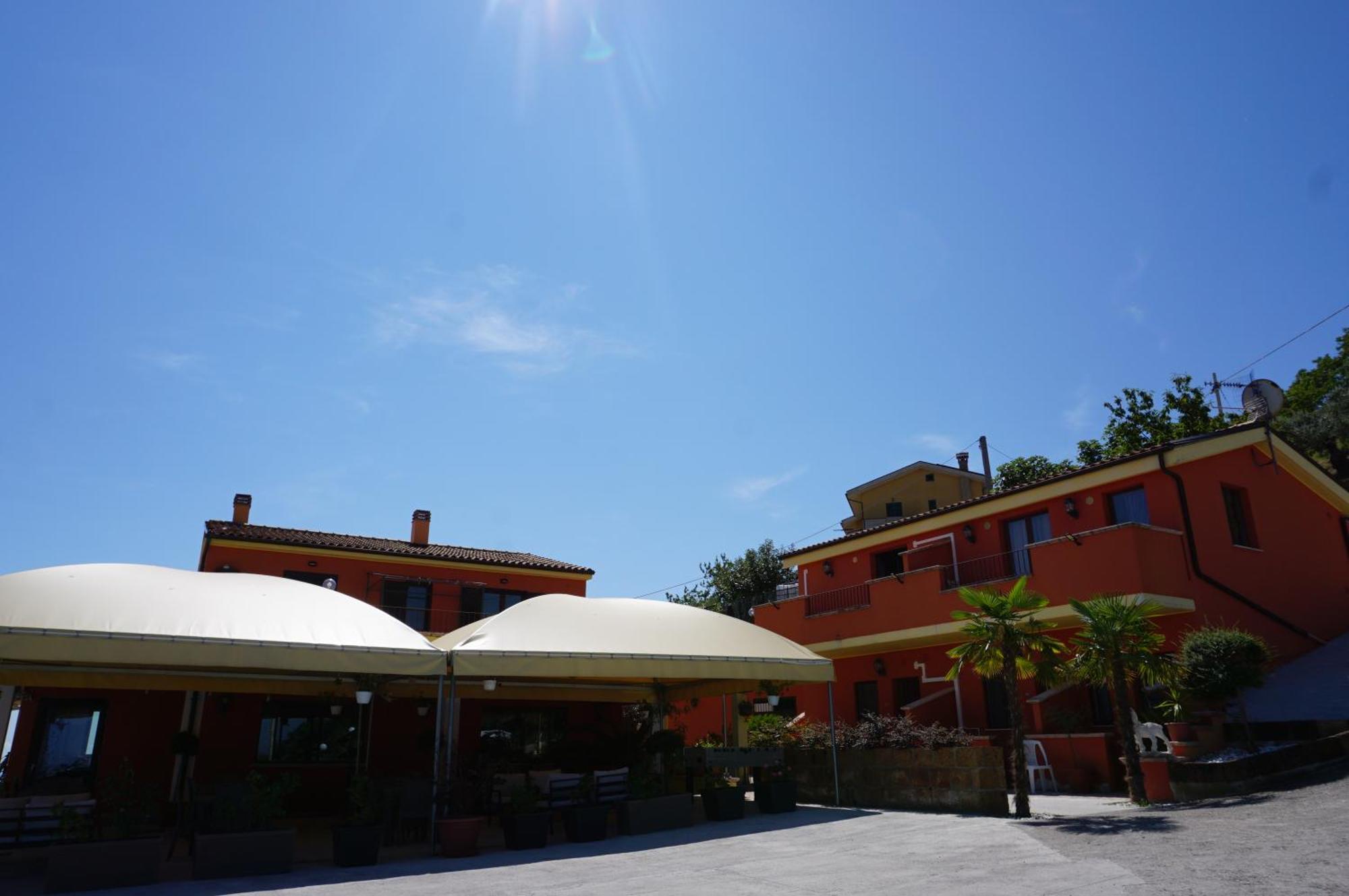 לינה וארוחת בוקר אטרי La Terrazza Motta מראה חיצוני תמונה