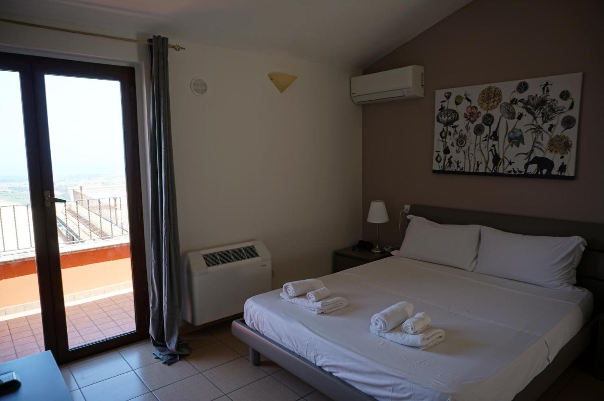 לינה וארוחת בוקר אטרי La Terrazza Motta מראה חיצוני תמונה