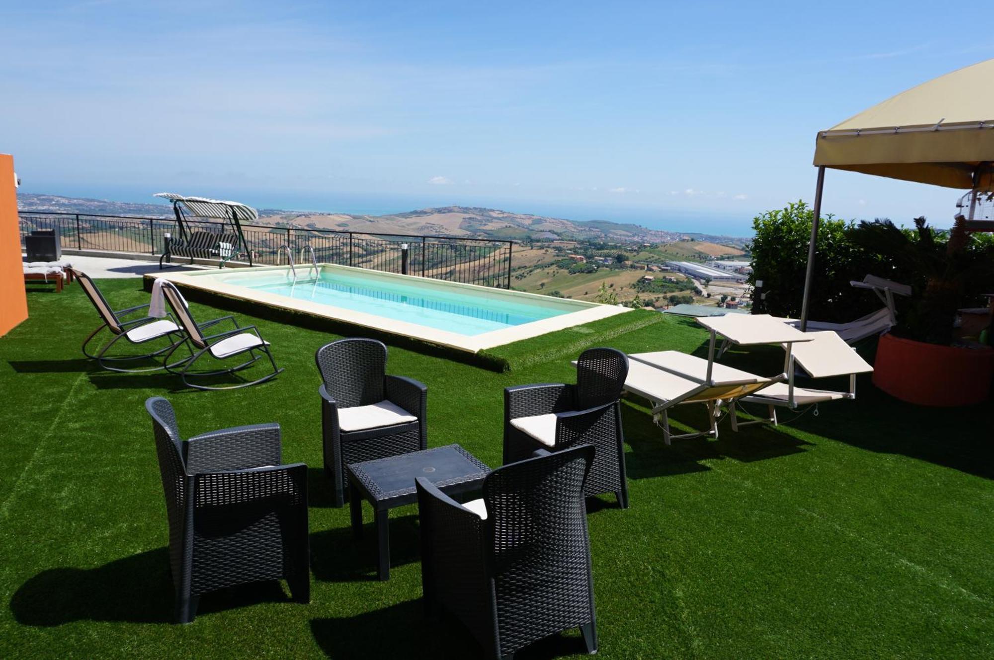 לינה וארוחת בוקר אטרי La Terrazza Motta מראה חיצוני תמונה